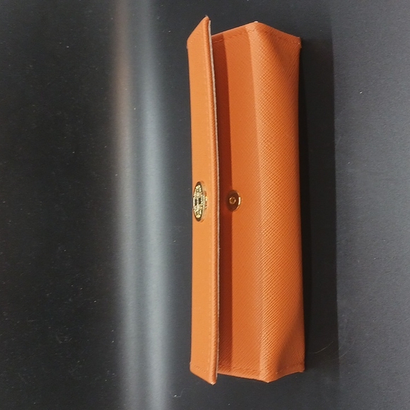 Tory Burch Orange Small/Readers Glasses Case Gold Tone Snap Closure - Picture 3 of 5